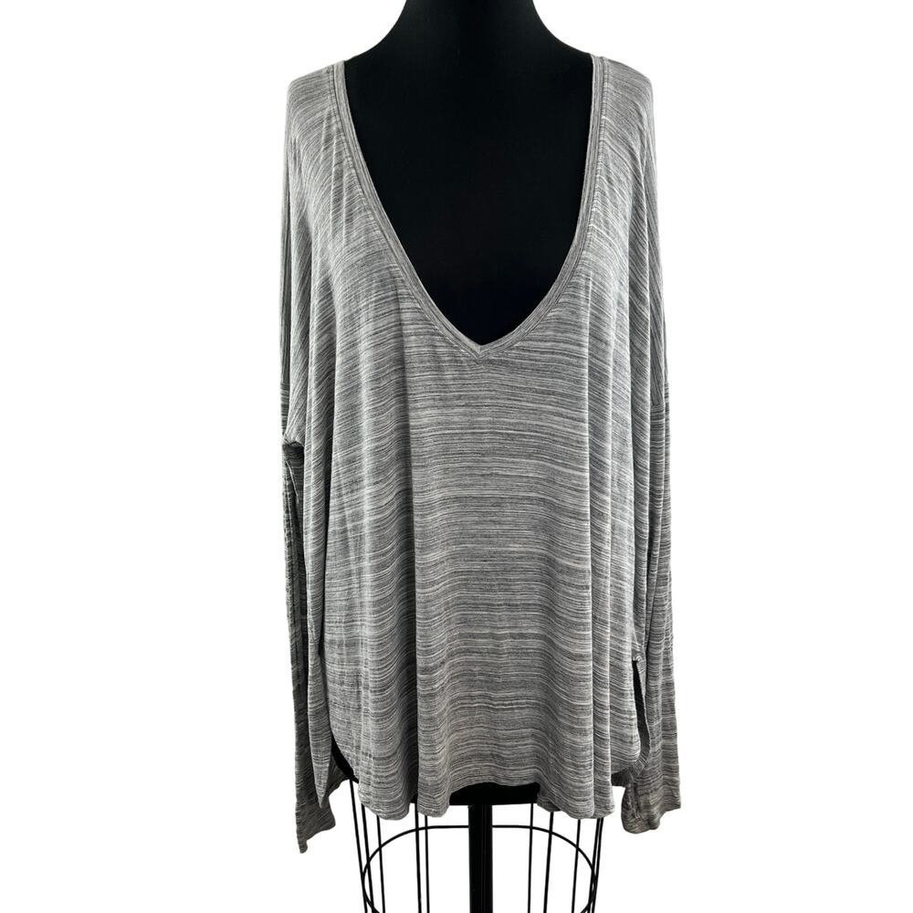 Feel The Piece Gray Long Sleeve Top Space Dye V-Neckline Pullover Size S Small